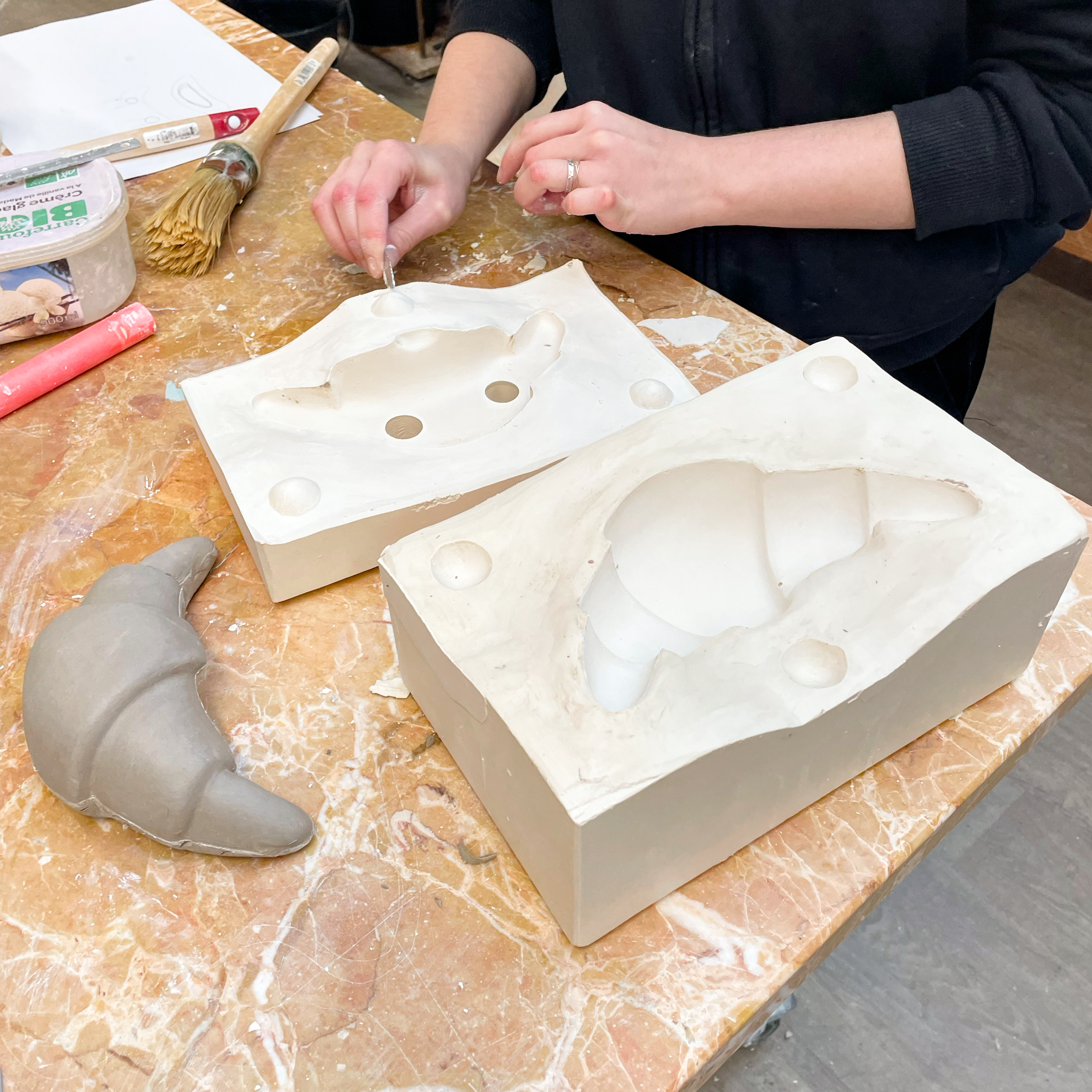 Stage de fabrication d'un moule en plâtre – Image 3